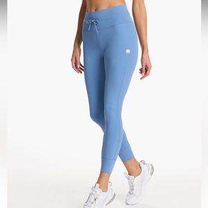 Nwot vuori daily legging